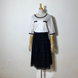 INGEBORG - インゲボルグ 総花柄レースのスカート税込定価7万1500円