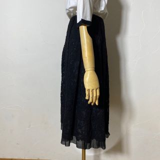 INGEBORG - インゲボルグ 総花柄レースのスカート税込定価7万1500円