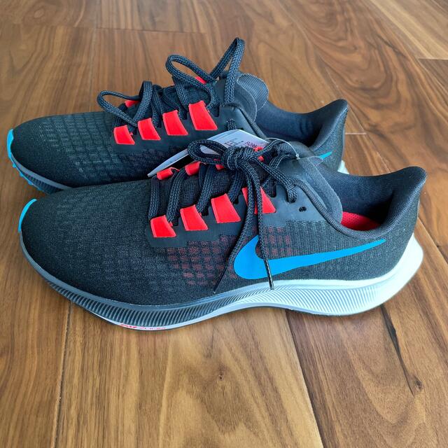 NIKE - NIKE ランニングシューズ 新品未使用の通販 by みゅうママ's