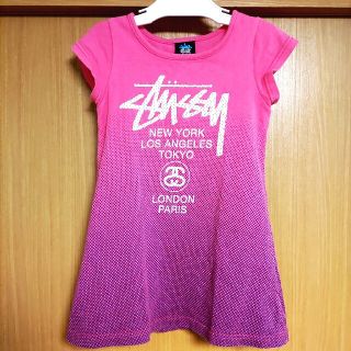 ステューシー(STUSSY)のワールドツアーSTUSSYワンピースTシャツ桃ピンク紫ドット白S/90cmキッズ(ワンピース)