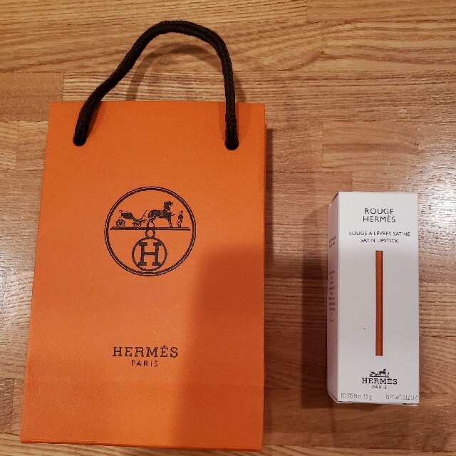 Hermes(エルメス)のルージュ　エルメスルージュアレーヴルサティネ64ルージュ.カザック コスメ/美容のコスメ/美容 その他(その他)の商品写真