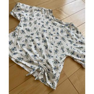 ザラ(ZARA)のZARA kids ガールズ　フラワープリントTシャツ 122(Tシャツ/カットソー)