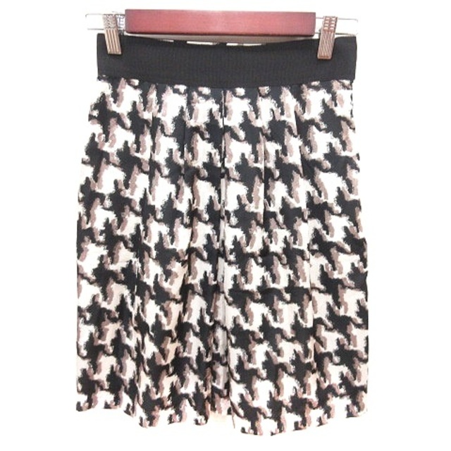 UNTITLED(アンタイトル)のアンタイトル UNTITLED スカート フレア ひざ丈 総柄 0 黒  レディースのスカート(ひざ丈スカート)の商品写真
