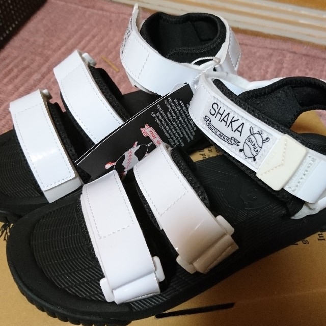 SHAKA エナメル　サンダル レディースの靴/シューズ(サンダル)の商品写真
