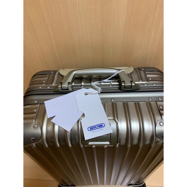 【新品】リモワ　トパーズチタニウム　RIMOWA 32L-34L