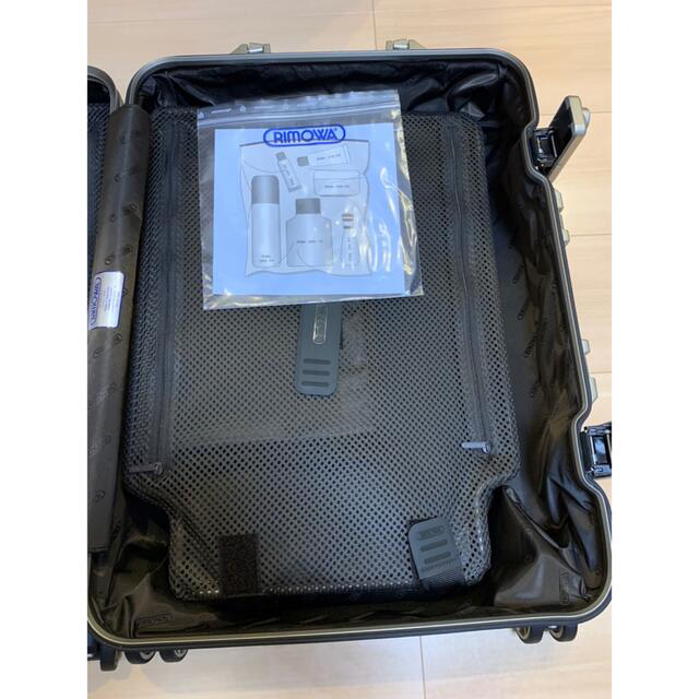 【新品】リモワ　トパーズチタニウム　RIMOWA 32L-34L