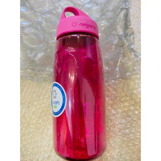 ナルゲン(Nalgene)の【新品未使用】ナルゲン　トライタンボトル　プリティーピンク750ml(登山用品)