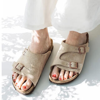 ビルケンシュトック(BIRKENSTOCK)の白ヤギ様専用　BIRKENSTOCK ビルケンシュトック　チューリッヒ トープ(サンダル)