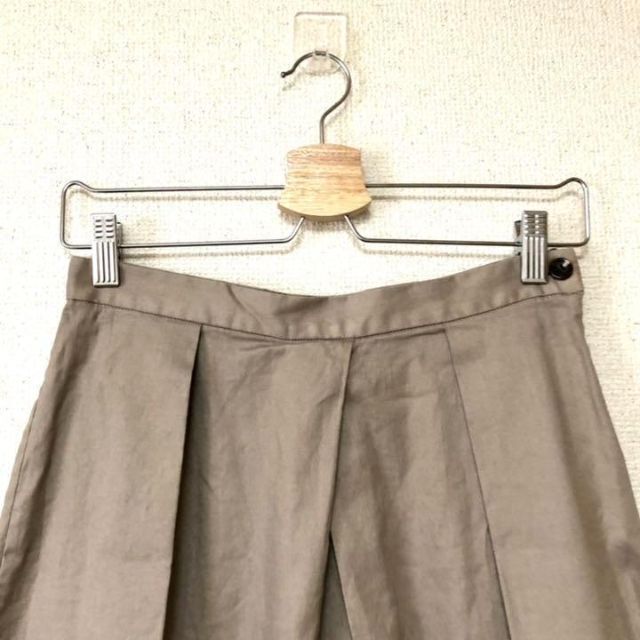 Whim Gazette(ウィムガゼット)の超美品⭐️ウィムガゼット WhimGazette タックスカート　膝丈スカート レディースのスカート(ひざ丈スカート)の商品写真