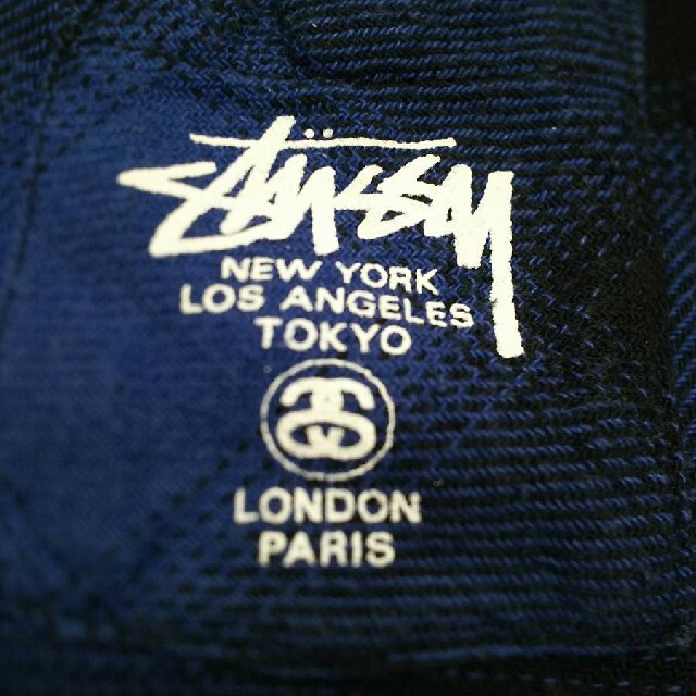 STUSSY(ステューシー)のワンピースSTUSSYワールドツアーKIDSチェックシャツ青ブルー黒M110cm キッズ/ベビー/マタニティのキッズ服女の子用(90cm~)(ワンピース)の商品写真