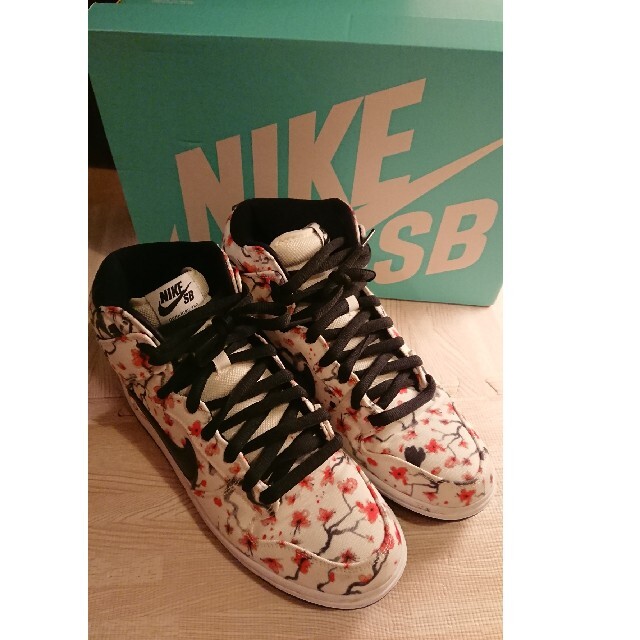 NIKE DUNK HIGH PRO SB CHERRY BLOSSOM