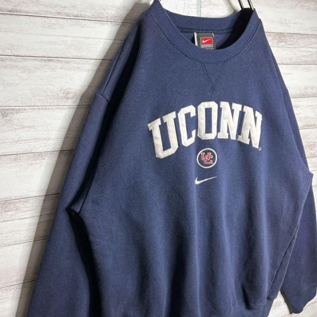 【入手困難!!】ナイキ ✈︎刺繍ロゴ 裏起毛 UCONN ゆるだぼ トレーナー