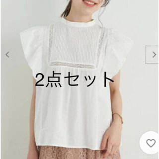 アースミュージックアンドエコロジー(earth music & ecology)のSALE**earth ブラウス　新品　白と黒　F ピンタック1(シャツ/ブラウス(半袖/袖なし))