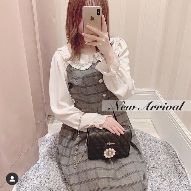 新品♡ 量産型♡【evelyn】花ビジューワンピース