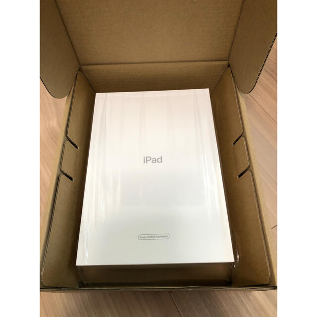 iPad(アイパッド)の【新品未開封】iPad 第7世代 128GB ゴールド　整備済製品 スマホ/家電/カメラのPC/タブレット(タブレット)の商品写真