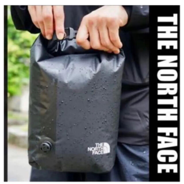 THE NORTH FACE(ザノースフェイス)の【新品未使用】ノースフェイス　スーパーライトドライバッグ　8L 防水性　耐水仕様 メンズのバッグ(その他)の商品写真