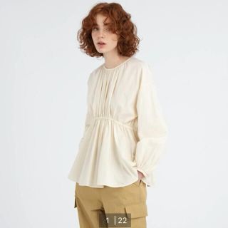 ジェイダブリューアンダーソン(J.W.ANDERSON)のUNIQLO JW ANDERSON ギャザーブラウス L(シャツ/ブラウス(長袖/七分))