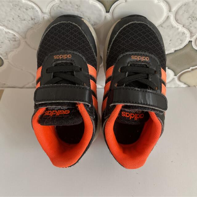 adidasキッズスニーカー　13㎝ キッズ/ベビー/マタニティのキッズ靴/シューズ(15cm~)(スニーカー)の商品写真