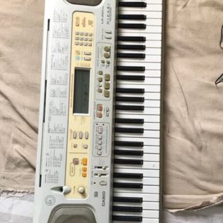 カシオ(CASIO)の訳あり　ポータブル電子ピアノ　Casio LK -201tv(電子ピアノ)