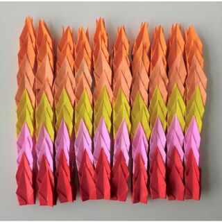 ハンドメイド 鶴の折り紙　暖色系100セット(型紙/パターン)