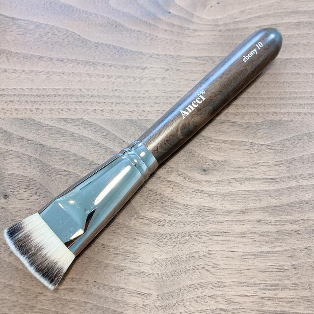 アンシブラシ Ancci brush ebony 10 コスメ/美容のメイク道具/ケアグッズ(チーク/フェイスブラシ)の商品写真