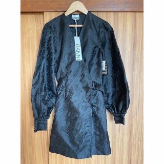 うのにもお得な情報満載! 新品タグ付き GANNI 公式オンラインショップ