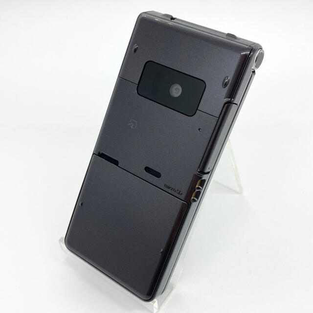 Panasonic(パナソニック)のdocomo P-01H ダークメタル FOMA ブラック 3G  ⑦ スマホ/家電/カメラのスマートフォン/携帯電話(携帯電話本体)の商品写真