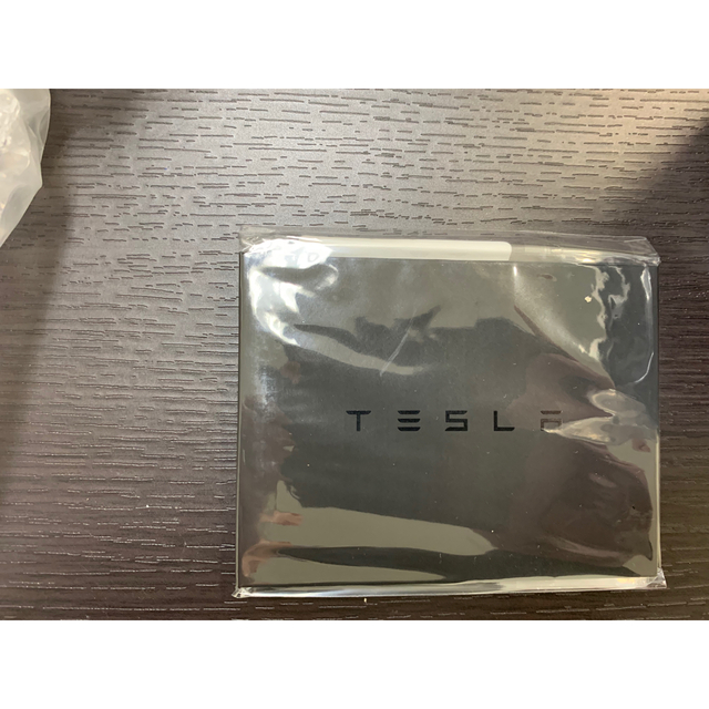 Tesla Model 3 テスラ モデル3キーフォブ純正品+ カードキー純正品 自動車/バイクの自動車(セキュリティ)の商品写真