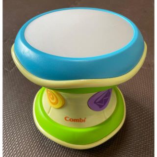 コンビ(combi)のcombi  光るにぎやかドラム(知育玩具)