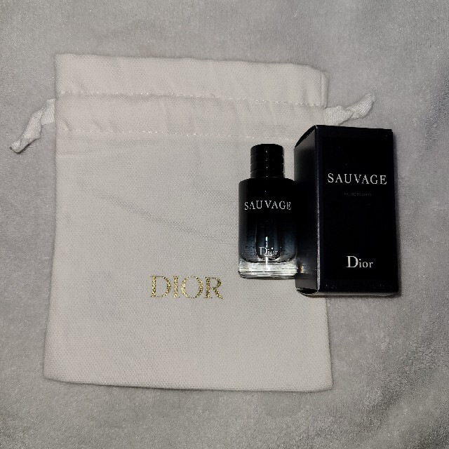 Dior(ディオール)のDior ソヴァージュ 10ml コスメ/美容の香水(香水(男性用))の商品写真