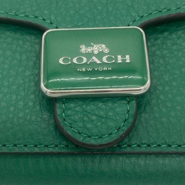 【新品・未使用】　coach 折財布　鮮やかなオシャレグリーン