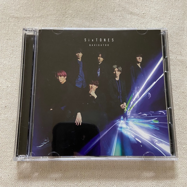 Johnny's(ジャニーズ)のNAVIGATOR（初回盤）/ SixTONES エンタメ/ホビーのCD(ポップス/ロック(邦楽))の商品写真