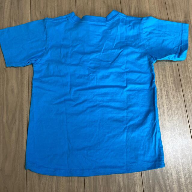 子供Tシャツ　130サイズ 濃い水色 キッズ/ベビー/マタニティのキッズ服女の子用(90cm~)(Tシャツ/カットソー)の商品写真