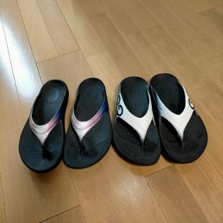 ウーフォス(OOFOS)のラテさん専用　ウーフォスサンダル　2点セット(サンダル)