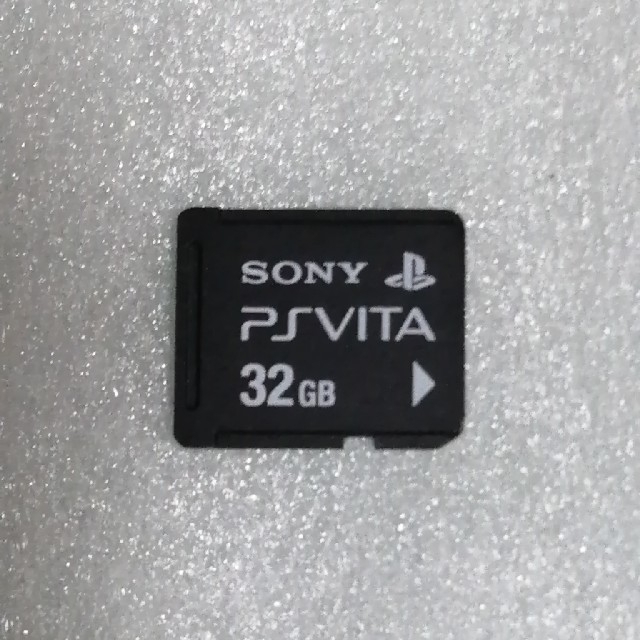 SONY(ソニー)のps vita メモリーカード　32gb エンタメ/ホビーのゲームソフト/ゲーム機本体(その他)の商品写真