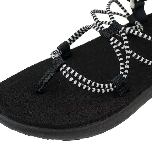 Teva(テバ)のサンダル TEVA テバ  ジュニアサイズ 幅狭め ブラック 23.5cm レディースの靴/シューズ(サンダル)の商品写真