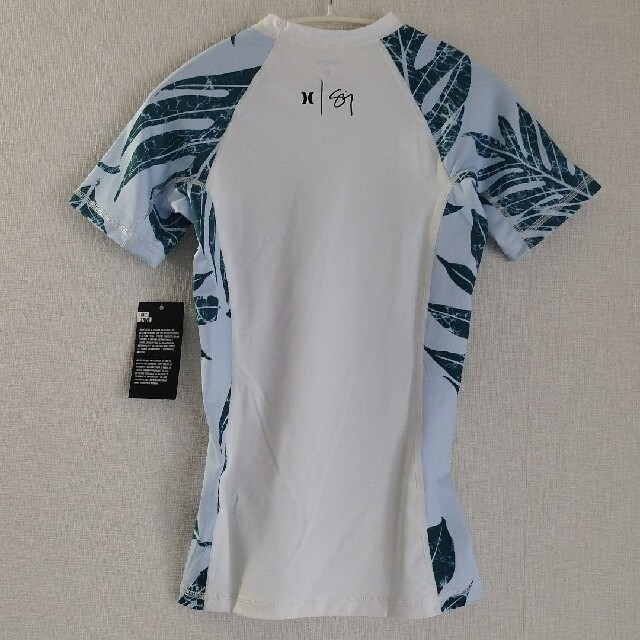 Hurley(ハーレー)のHurley 半袖　ラッシュガード　タグ付き新品 レディースの水着/浴衣(水着)の商品写真