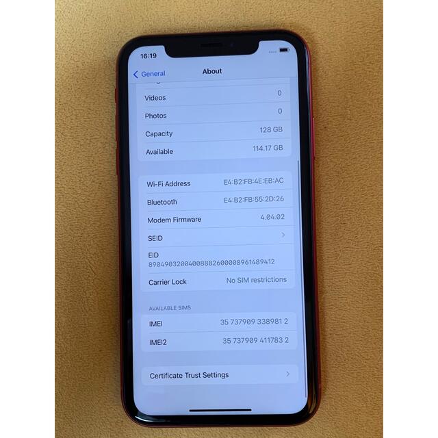 極美品　ほぼ未使用品　iPhone XR レッド 64 GB SIMフリースマホ