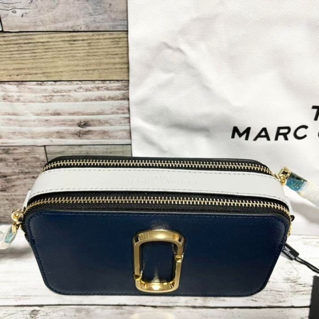 MARC JACOBS(マークジェイコブス)の【新品】MARC JACOBS ニューブルーシーマルチ　青 レディースのバッグ(ショルダーバッグ)の商品写真