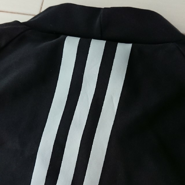 adidas(アディダス)のadidas＊ラッシュガード 半袖 男の子 150 キッズ/ベビー/マタニティのキッズ服男の子用(90cm~)(水着)の商品写真