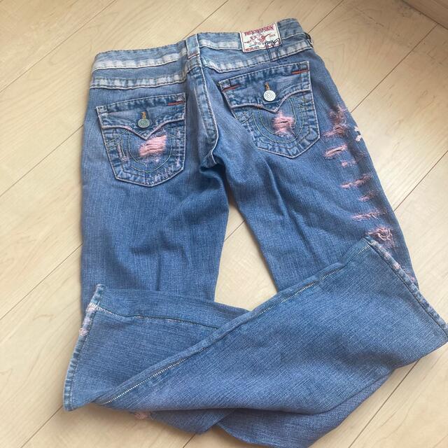 True Religion(トゥルーレリジョン)の【レア】トゥルーレリジョン Roenコラボ ダメージ加工デニム レディースのパンツ(デニム/ジーンズ)の商品写真