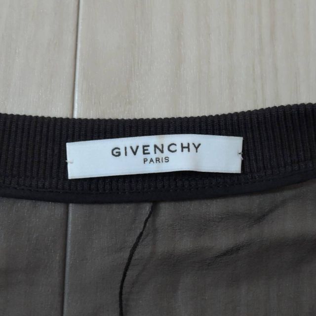 GIVENCHY(ジバンシィ)のジバンシィ GIVENCHY シースルーリブ カーディガン クロップド トップス レディースのトップス(カーディガン)の商品写真