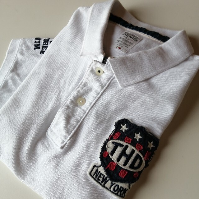 TOMMY(トミー)のヒルフィガーデニム★胸ワッペン★右袖フロッキープリント★鹿の子ポロ★美USED メンズのトップス(ポロシャツ)の商品写真