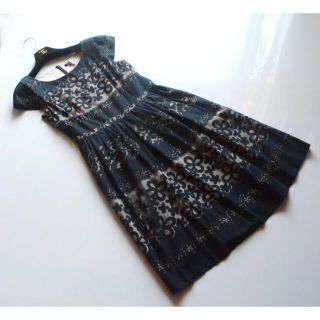 トッカ(TOCCA)のTOCCA ♡ JULIA ドレス フラワー刺繍 ワンピース 黒 オンワード樫山(ひざ丈ワンピース)