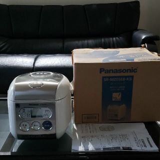 パナソニック(Panasonic)のPanasonic 炊飯器　SR-MZ05E8(炊飯器)