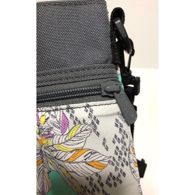 Manhattan Portage(マンハッタンポーテージ)のマンハッタンポーテージ×リバティ サコッシュ XS コラボ 花柄 美品  レディースのバッグ(ショルダーバッグ)の商品写真