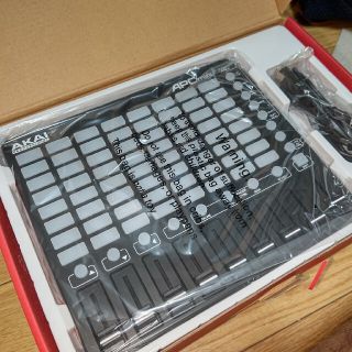 未使用 Akai Professional 小型 USB MIDIコントローラー(MIDIコントローラー)