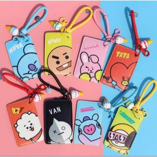 【匿名配送可】bt21パスケース　定期券入れ　カード入れ（RJ又はCHIMMY）(パスケース/IDカードホルダー)