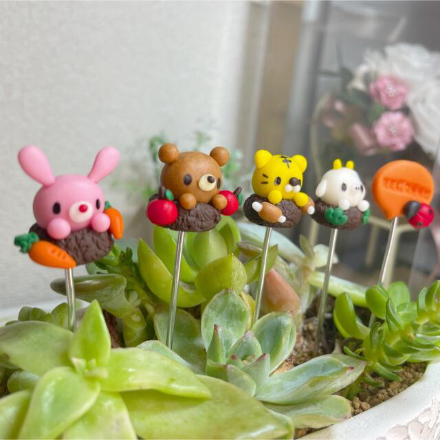 ハンドメイド　ガーデンピック　穴からひょっこり動物さんピック　多肉植物