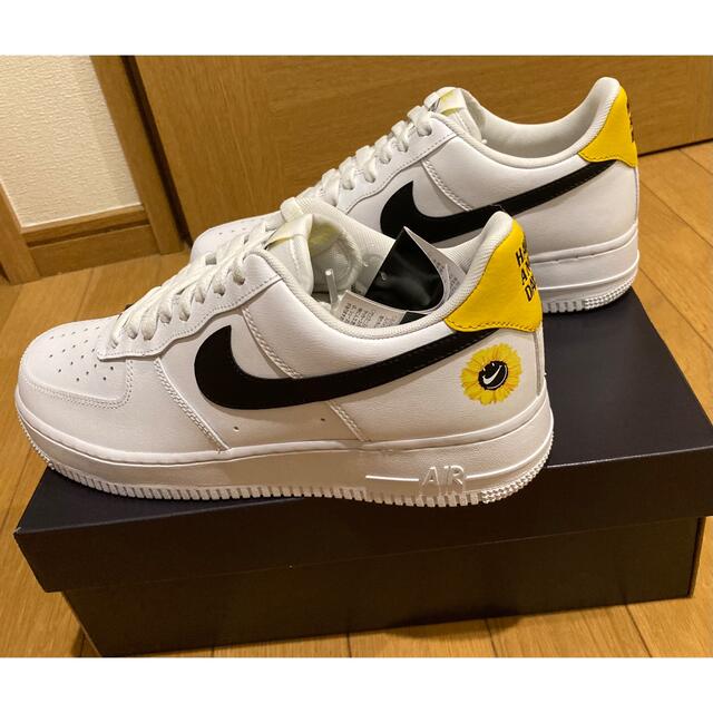 NIKE(ナイキ)のNike AIR FORCE1  25 オプティイエロー メンズの靴/シューズ(スニーカー)の商品写真